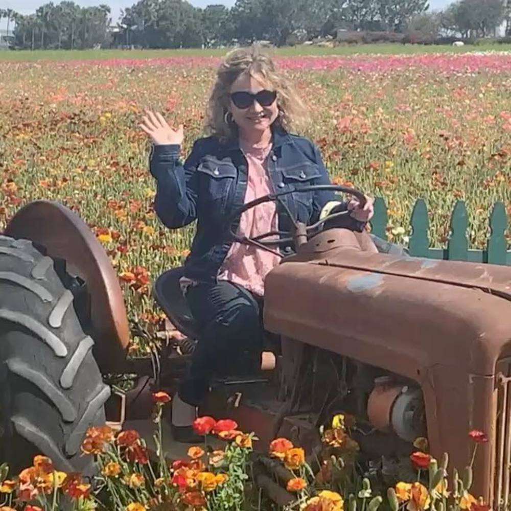 Meet your Posher, Elda